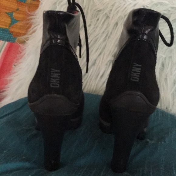 Shoes - Picture 4 of 7